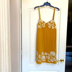 Fun summer dress with beautiful details it has adjustable straps and so comfy